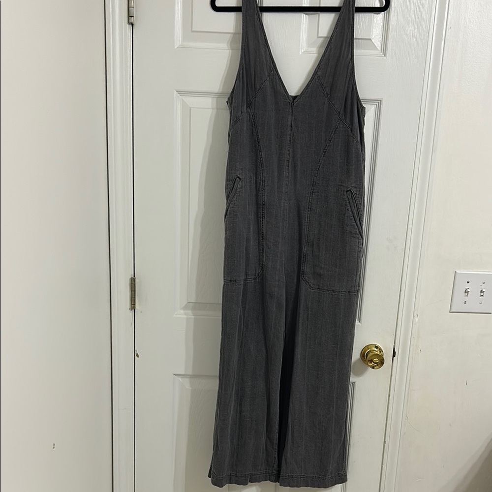 FLAWED!! Gray V-Neck Wide-Leg Jumpsuit